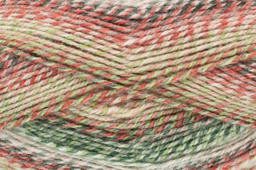 King Cole - Acorn Aran - 100g Ball - 4955 Holly Berries