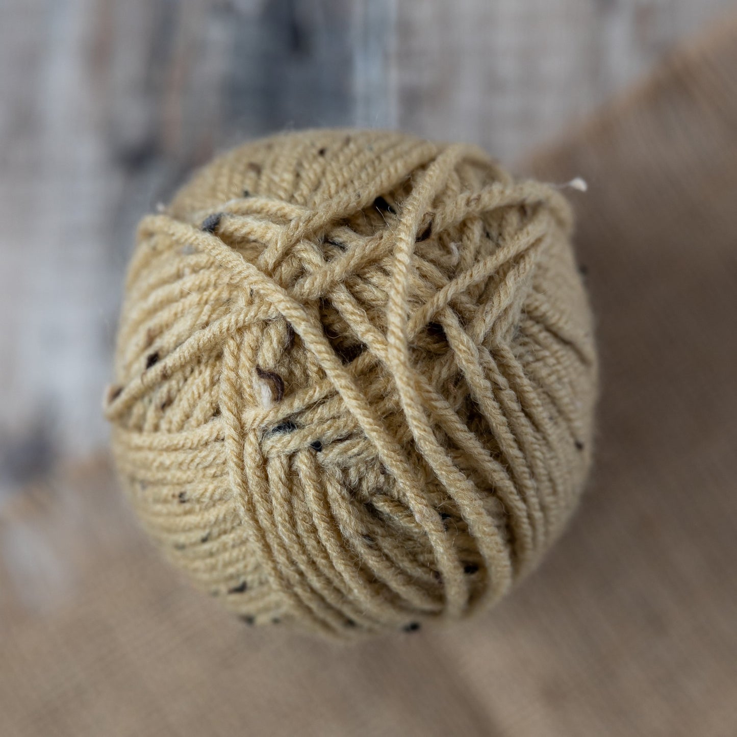 www.thewoolshop.net emu yarns chunky tweed wool 100g ball sand