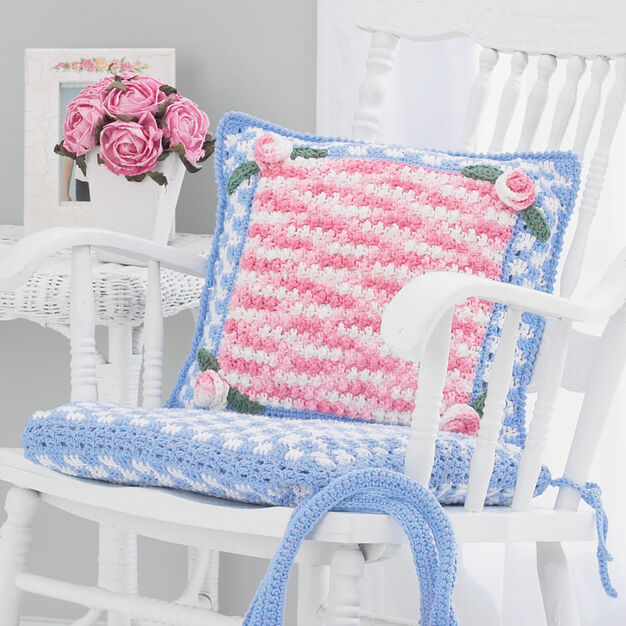Lily Sugar ‘N Cream - Free Downloadable Pattern - Crochet Chair Cushion