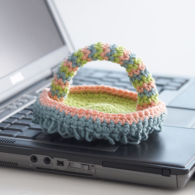 Lily Sugar ‘N Cream - Free Downloadable Pattern - Crochet Keyboard Duster