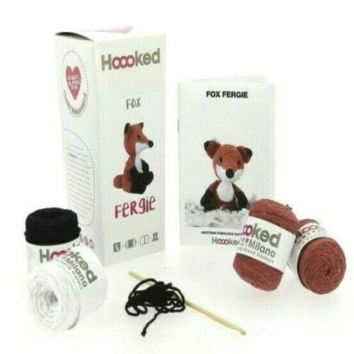 Hoooked - Crochet Kit - Fergie the Fox