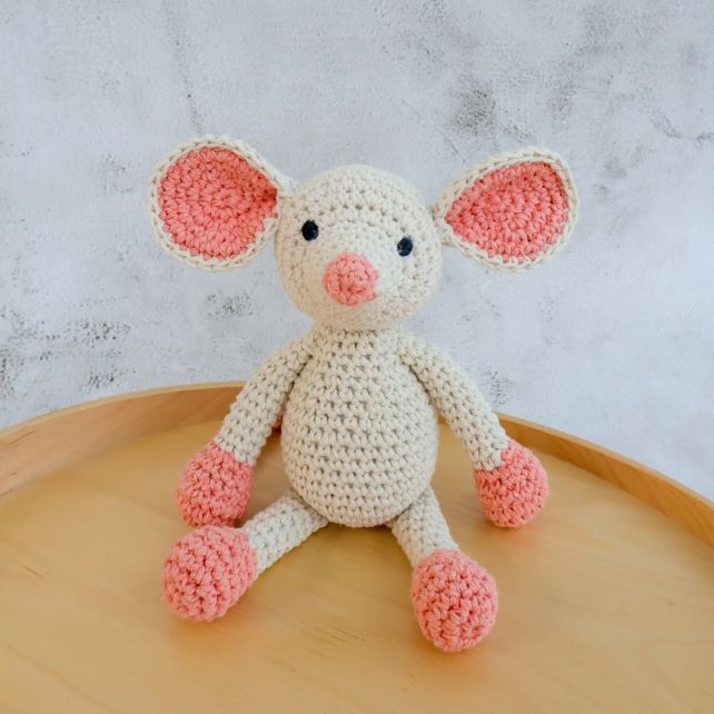 Hoooked Eco-Friendly Crochet Kit – Monica the Mouse